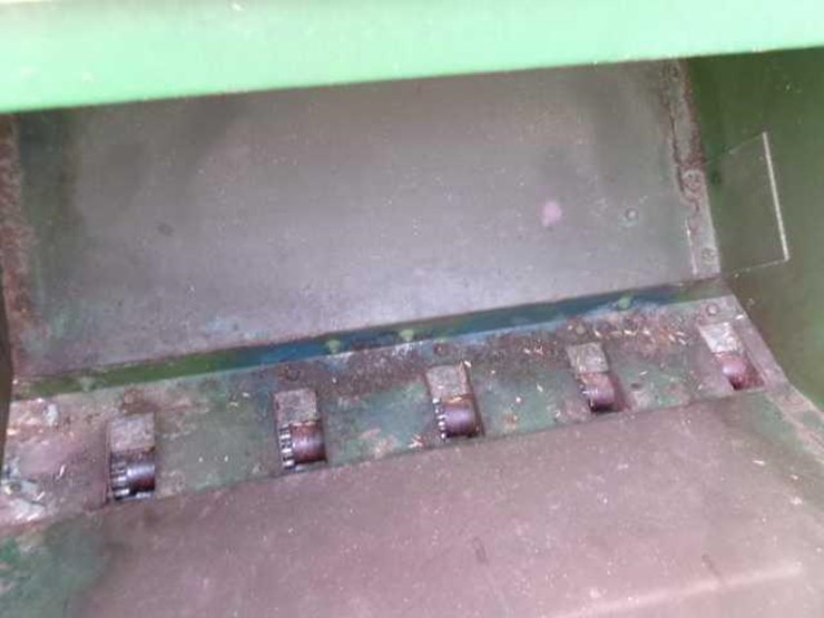 john-deere-8300-image-2