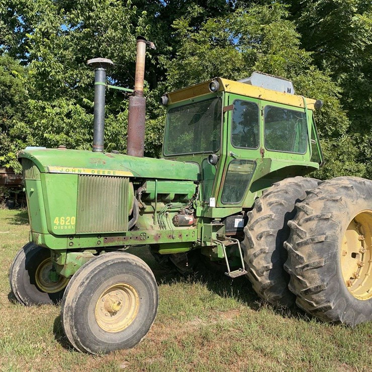 JOHN DEERE 4620