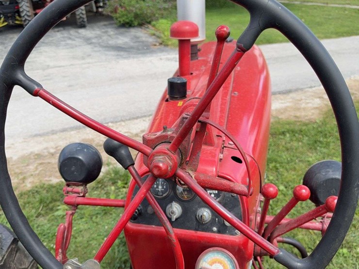 farmall-400-image-48