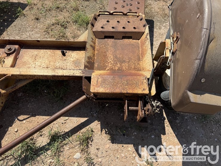 single-axle-tow-dolly-image-10