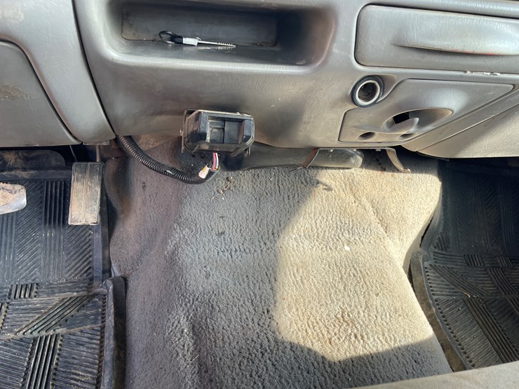 2001-ford-f550-image-55