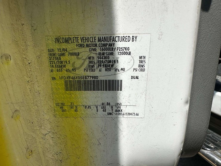 2005-ford-box-truck---blown-engine---will-need-towed---vin-#-1-fdxf46y05eb77980-image-25