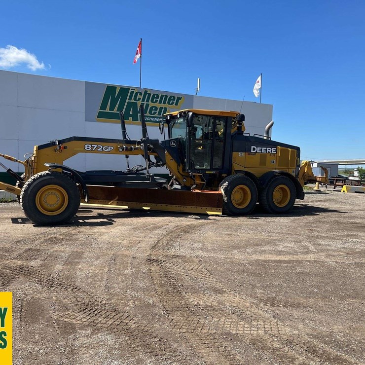 2019 DEERE 872GP