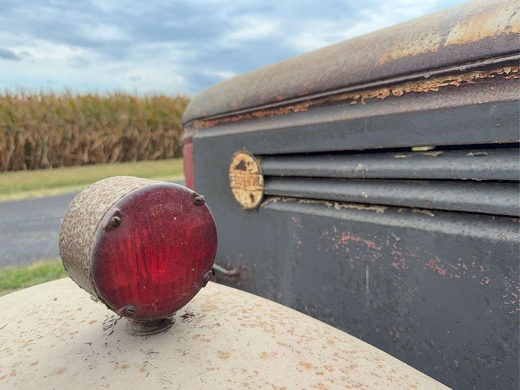 federal-grain-truck-image-47