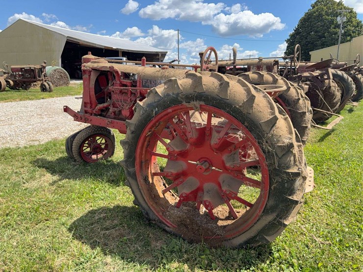 farmall-f-12-image-7