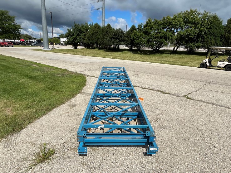 #1355-•-20'-pallet-racking-uprights-image-2