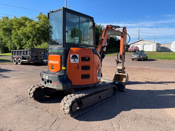 2019-hitachi-zx35u-image-5