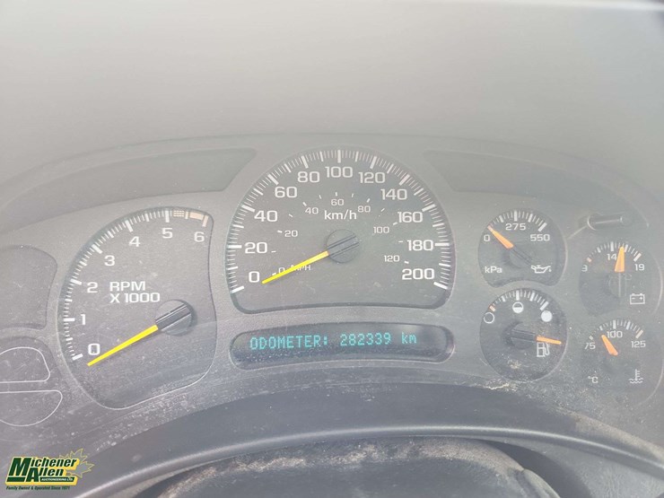 2004-gmc-yukon-xl-image-10