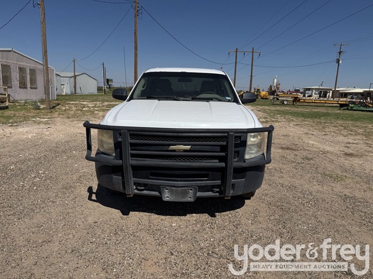 2010-chevrolet-silverado-1500-image-5