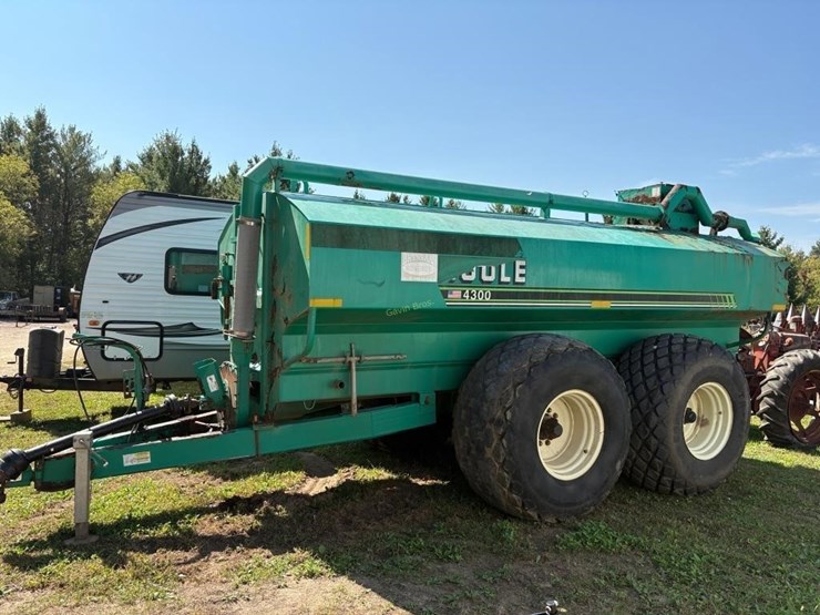 houle-4300-manure-tanker-image-2