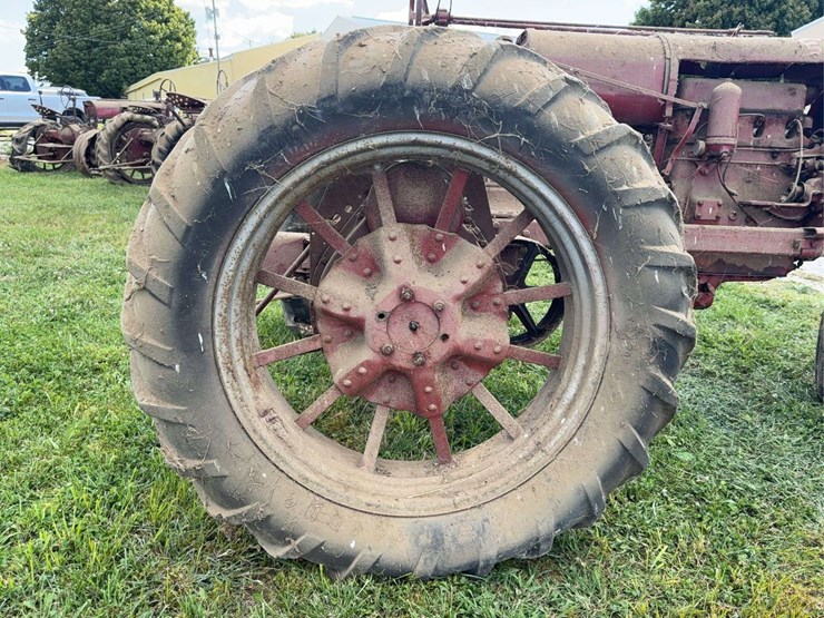 farmall-f-20-image-27