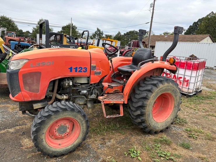 kubota-l3901-image-1