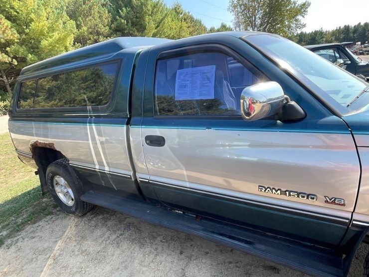 1996-dodge-ram-1500-image-4