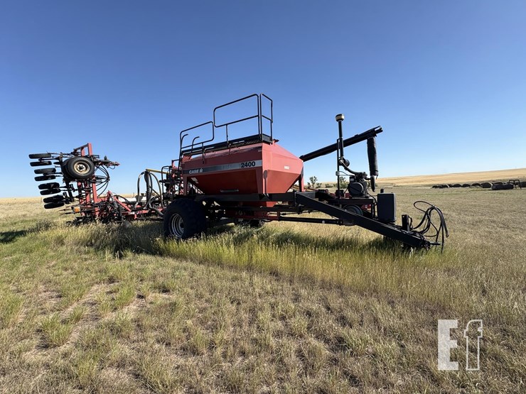 case-ih-2400-image-2