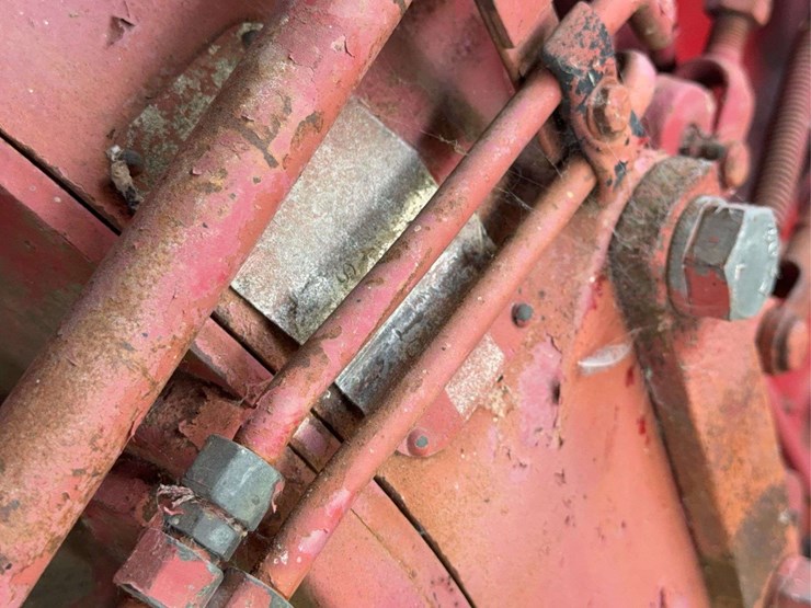 farmall-560-image-68
