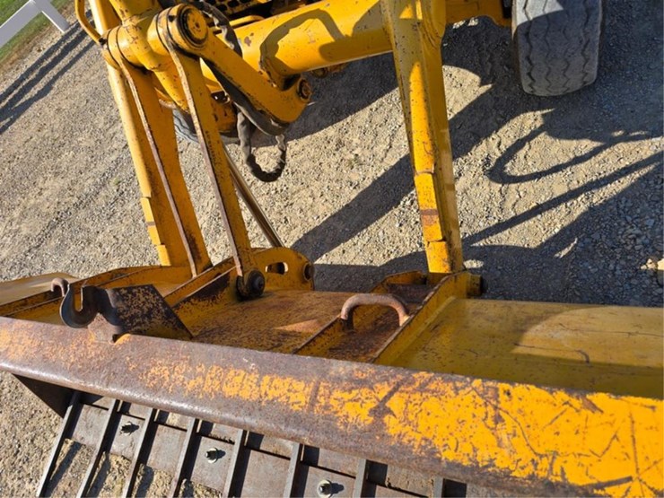 deere-210c-image-14