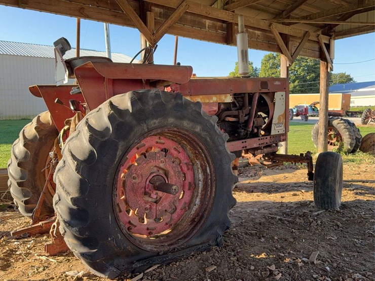 farmall-806-image-6