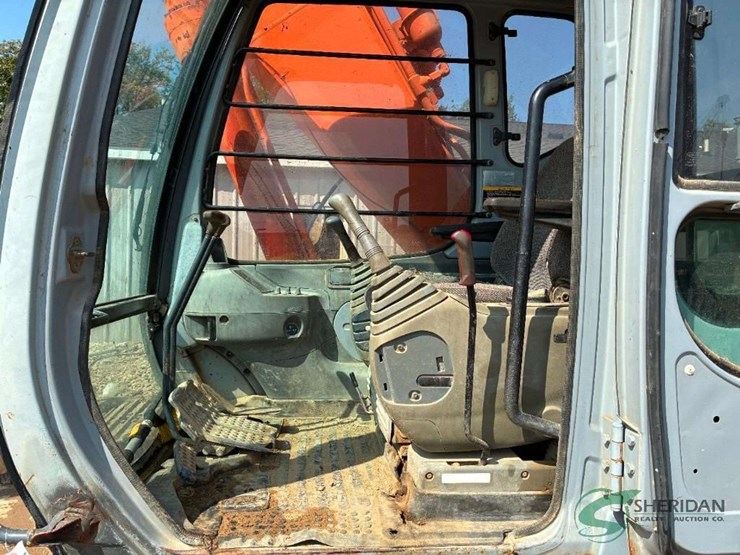hitachi-ex200-lc-image-30