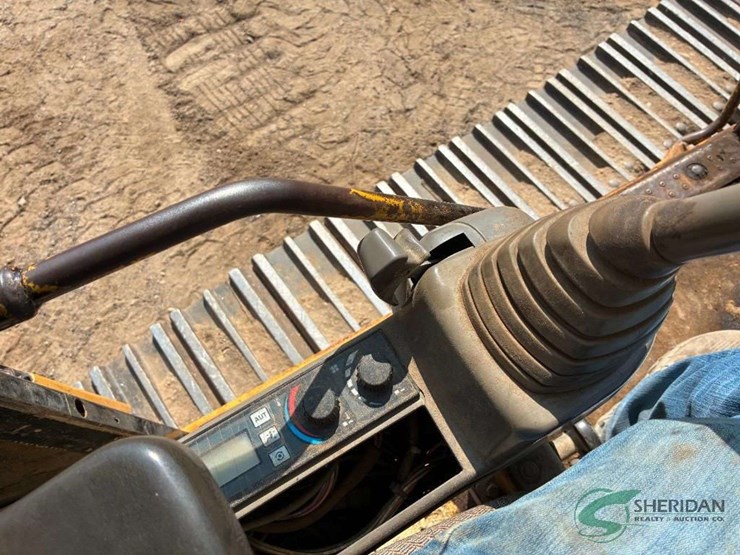 caterpillar-345b-image-37