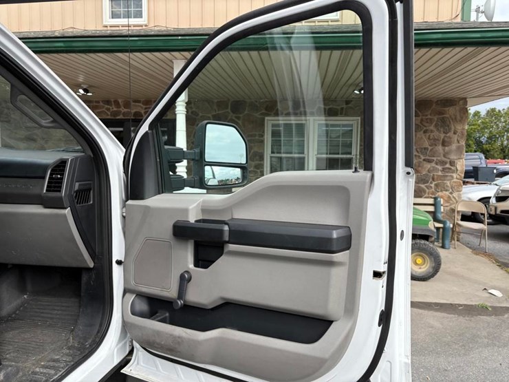 2019-ford-f450-image-21