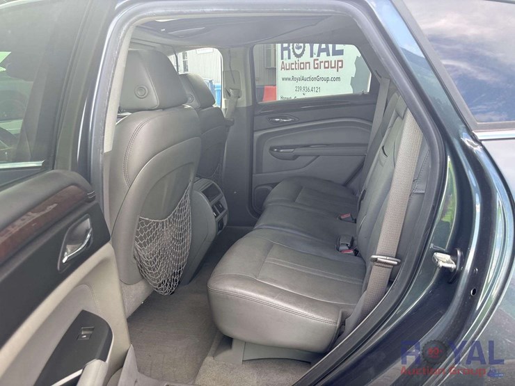 2012-cadillac-srx-image-18