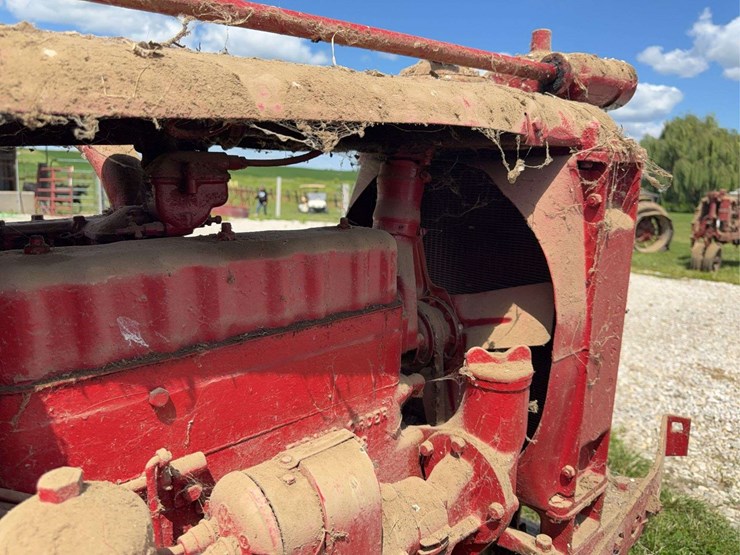 farmall-f-12-image-50