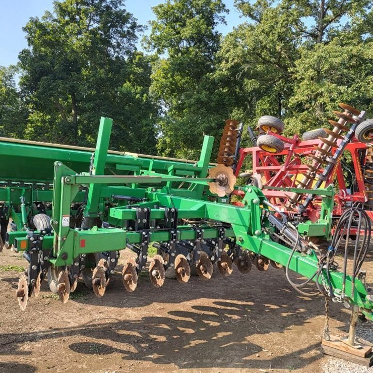 1999 GREAT PLAINS 1510