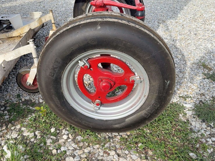 farmall-140-with-belly-mower-image-21