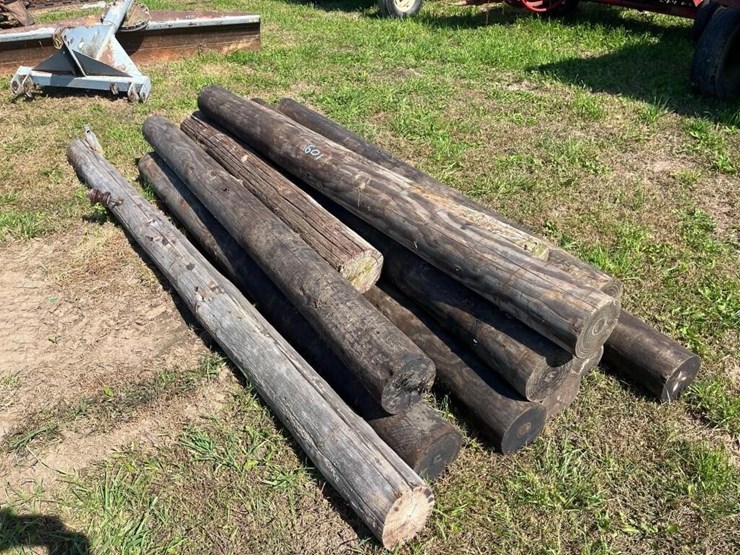 wood-fence-posts-image-2