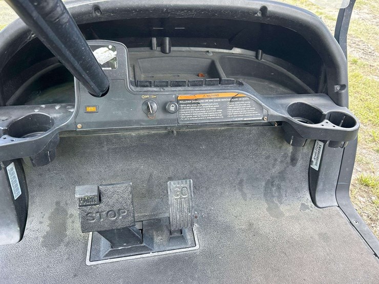 2014-club-car-electric-utility-cart-image-11