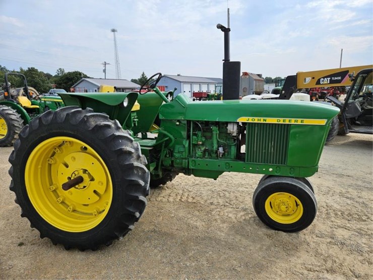 1972-john-deere-3020-image-8