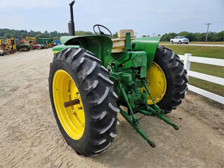 1972-john-deere-3020-image-3