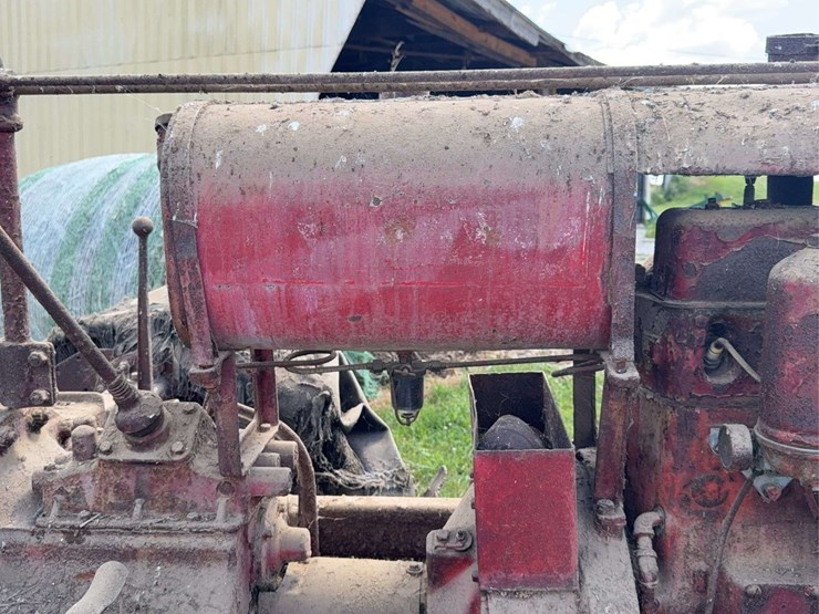 farmall-f-20-image-38