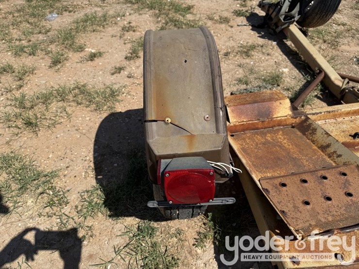 single-axle-tow-dolly-image-12