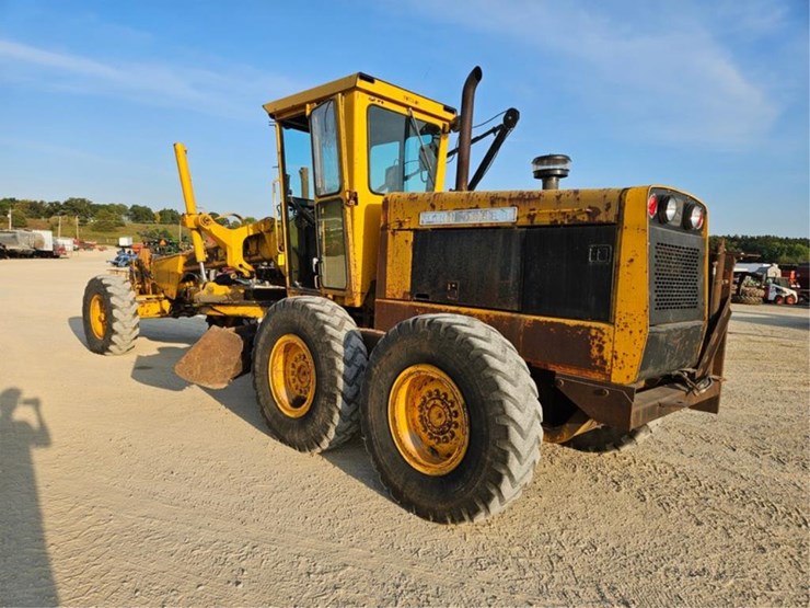 2012-deere-770a-image-3