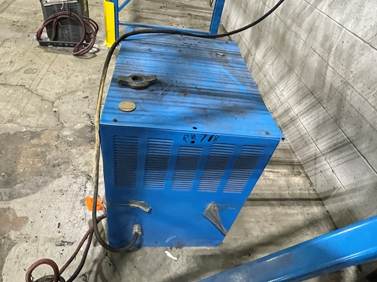 #7159-•-exude-depth-charger-forklift-battery-charger-image-7