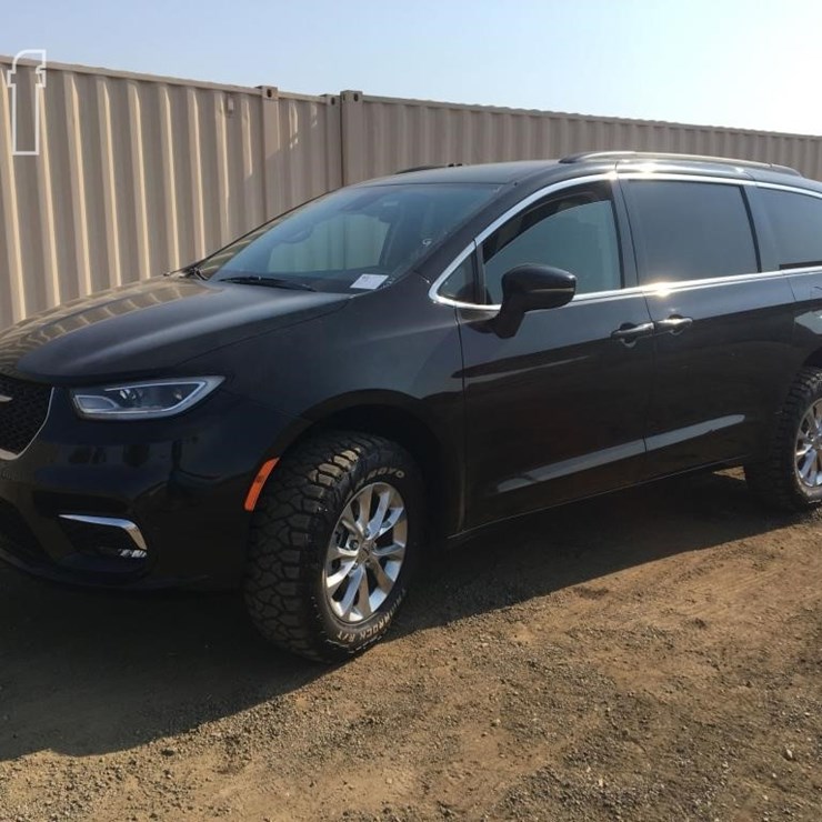 2022 CHRYSLER PACIFICA