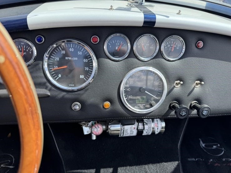 shelby-cobra,-342-engine,-5-speed-transmission.-image-10