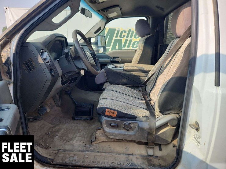 2013-ford-f550-image-8