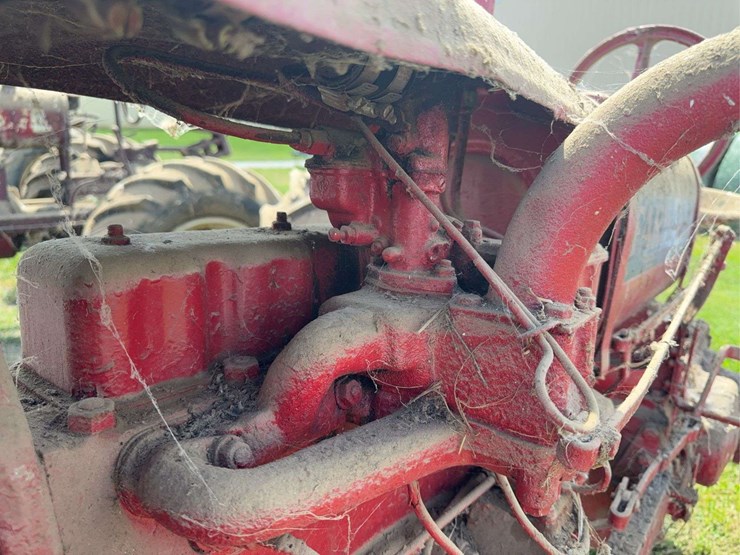 farmall-f-12-image-46