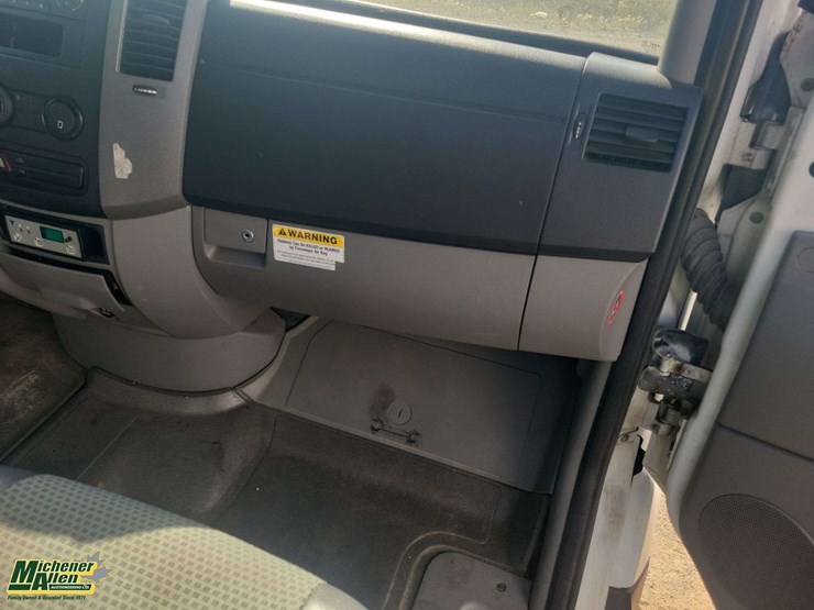 2007-dodge-sprinter-2500-image-12