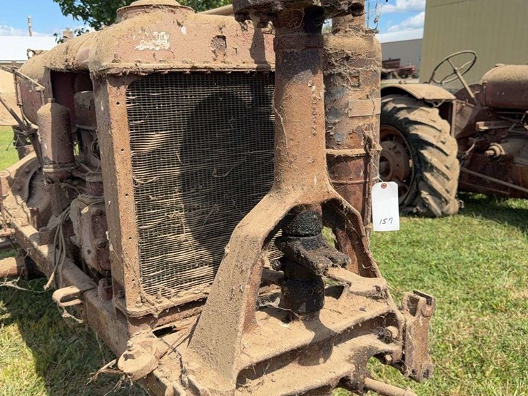 farmall-f-20-image-16