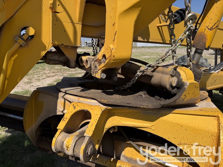 deere-672b-image-21