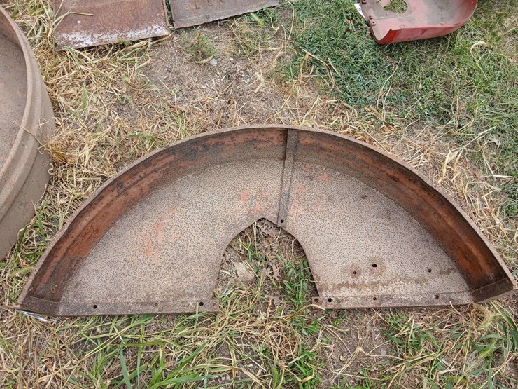 allis-chalmers-fenders-image-3