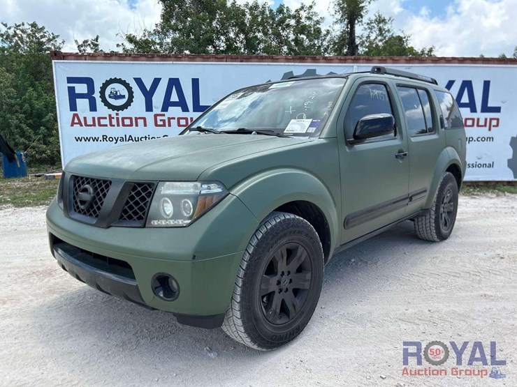 2005-nissan-pathfinder-image-1