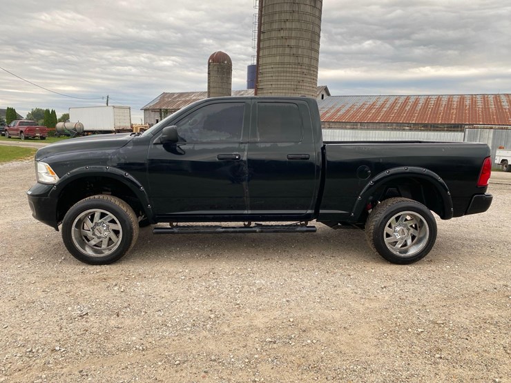 2016-dodge-1500-image-4