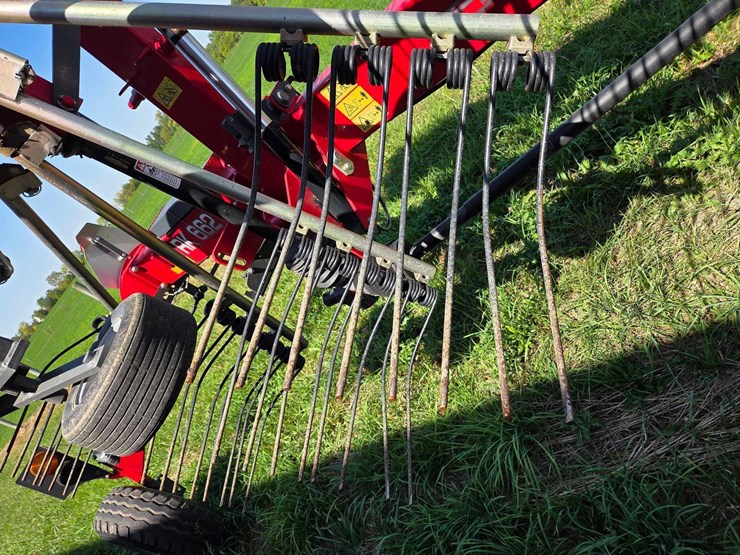 massey-furgeson-rk-662-twin-rotor-rake-image-6