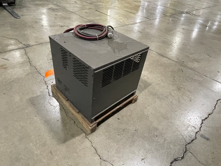 #7158-•-hawker-power-tech-high-frequency-intellicharger-forklift-battery-charger-image-7