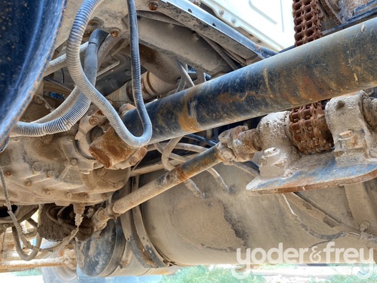2000-mack-ch613-image-24