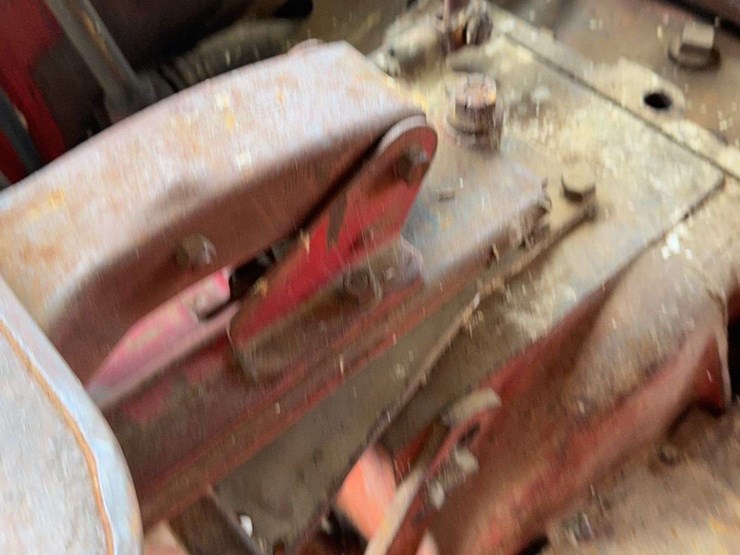 mccormick-wd-9-diesel-image-48